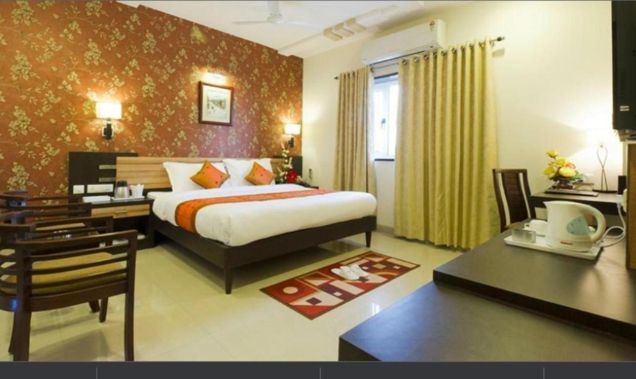 Hotel Siddharth Palace Джайпур Екстериор снимка