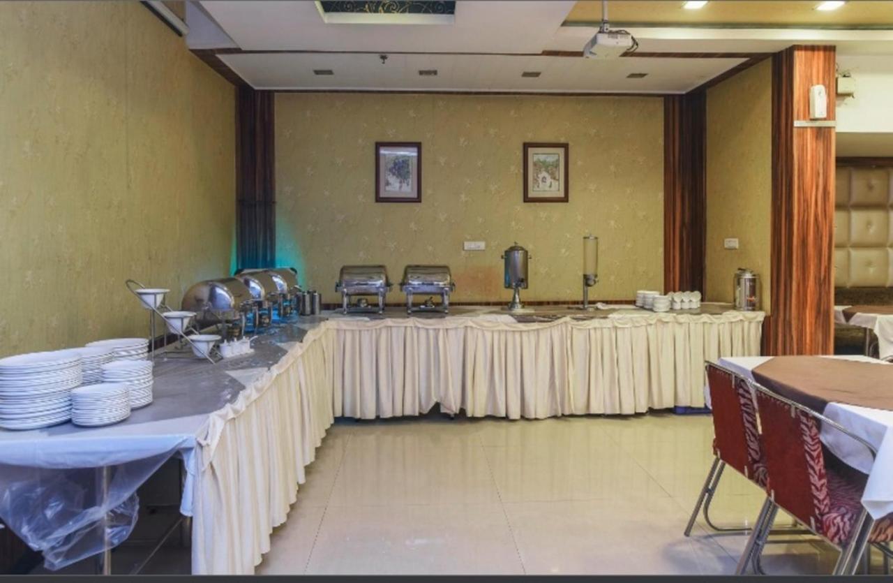 Hotel Siddharth Palace Джайпур Екстериор снимка